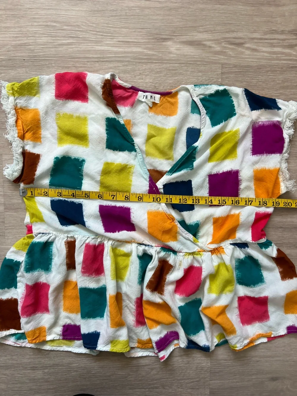 THML Boutique Peplum Top Med Colorblock Checkered Fringe Cap Sleeve - Picture 4 of 6
